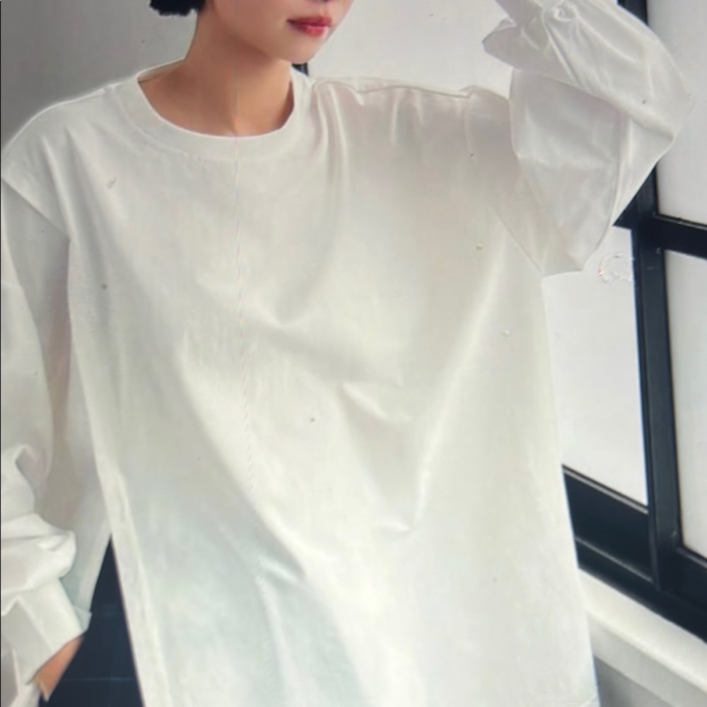 074. Classic White top